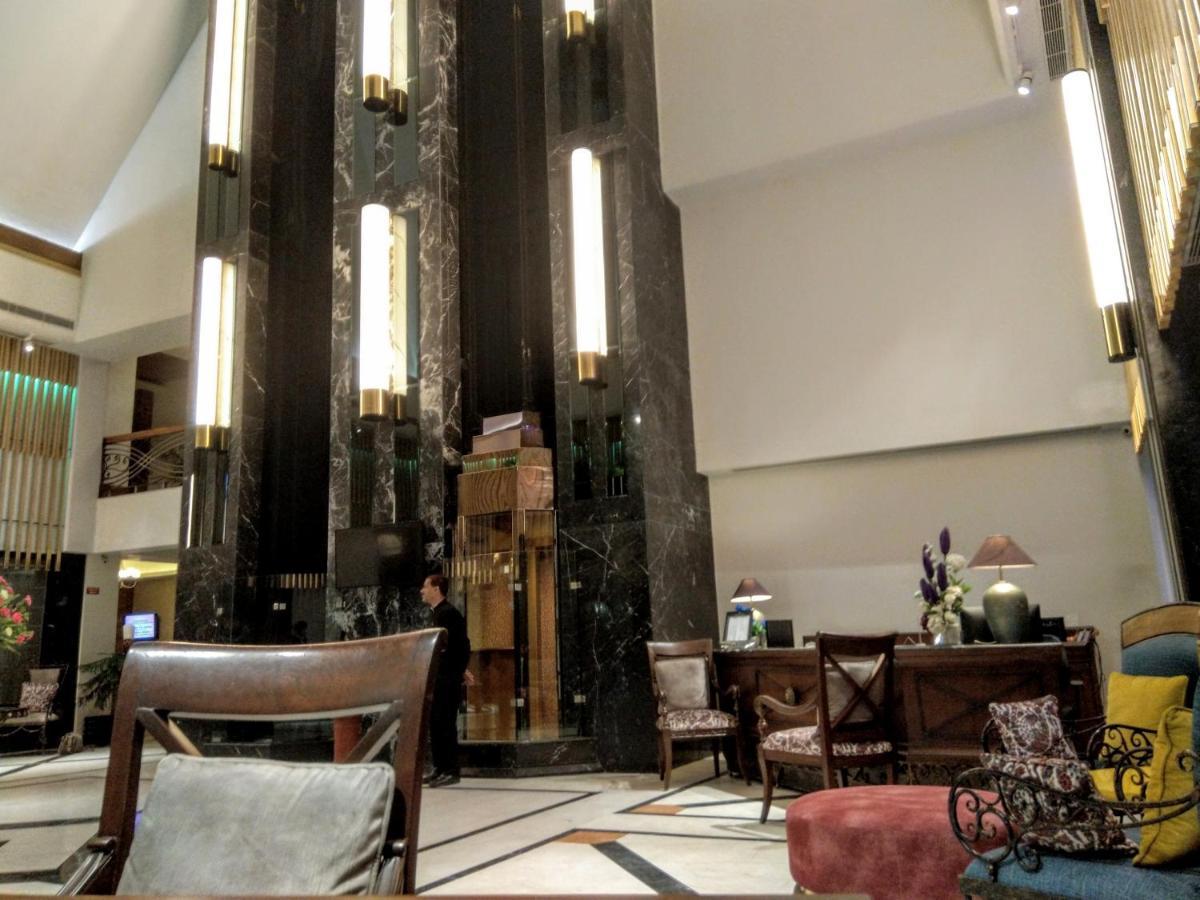 The Maya Hotel Dzsálandhár Kültér fotó