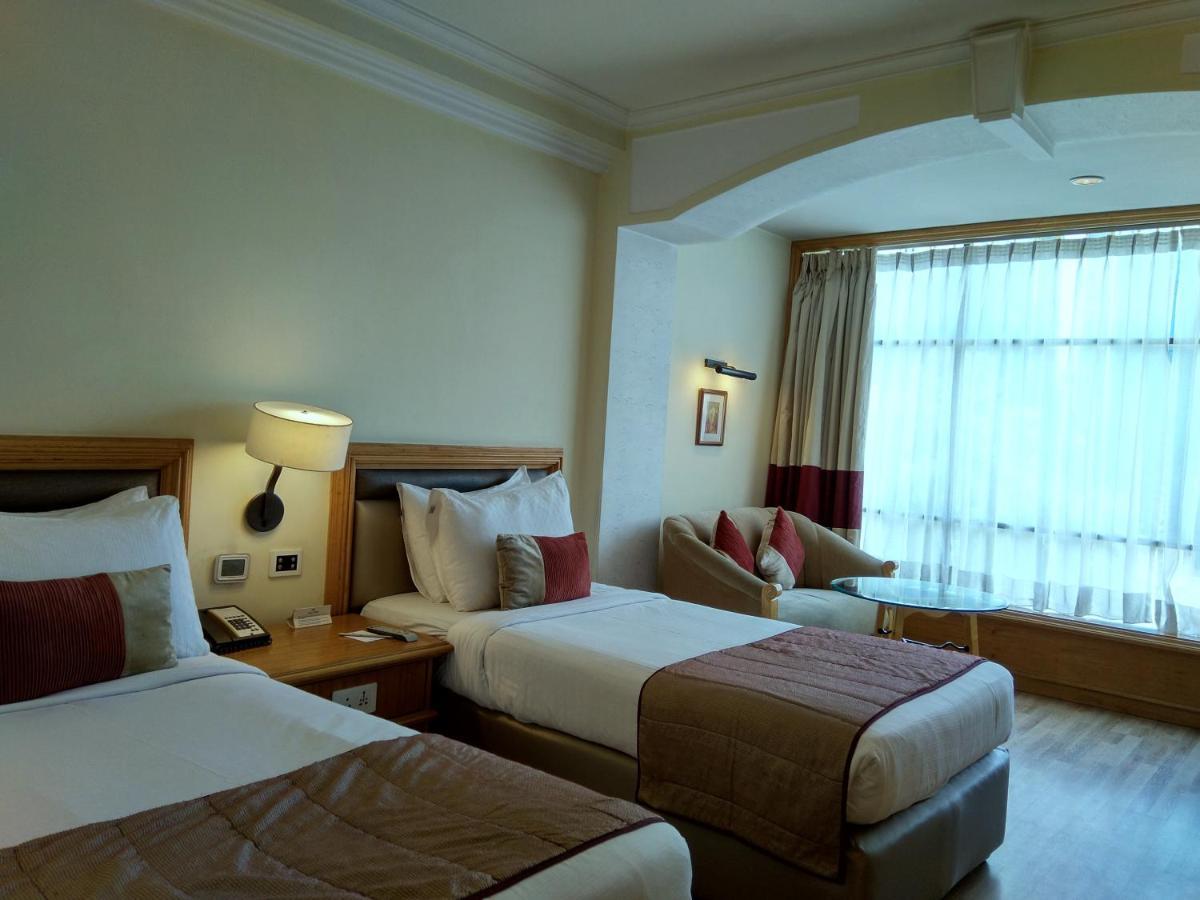 The Maya Hotel Dzsálandhár Kültér fotó