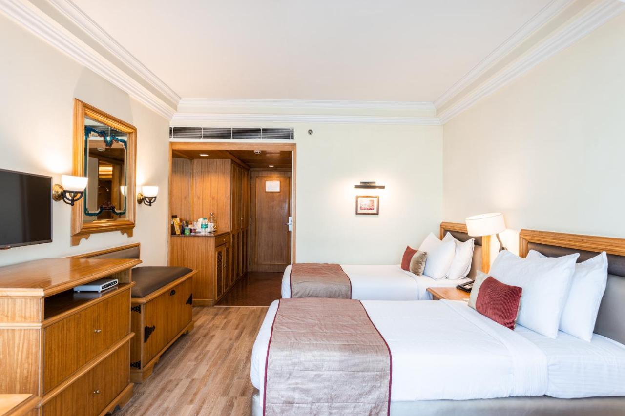The Maya Hotel Dzsálandhár Kültér fotó