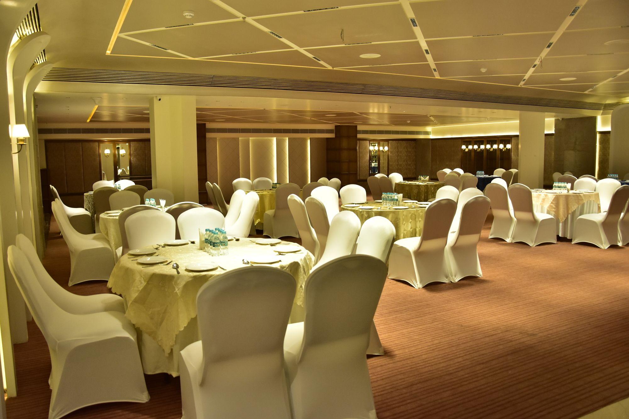 The Maya Hotel Dzsálandhár Kültér fotó
